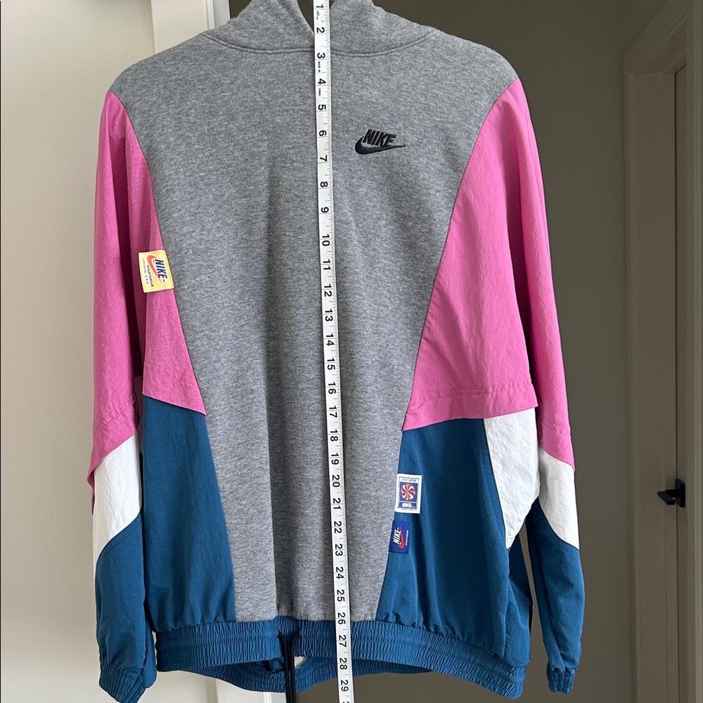 Nike vintage hoodie. Sz Medium.